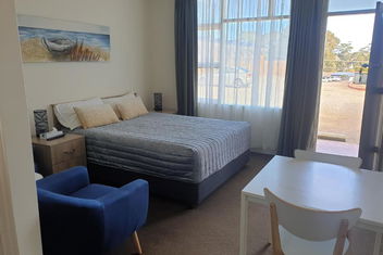 Sandpiper Motel Ulladulla with Accommodation China