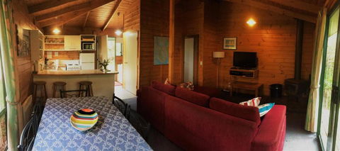 Sandpiper Ocean Cottages - Accommodation Guide 1