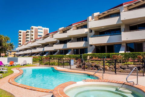 Sandrift Beachfront Apartments - Accommodation Guide 0