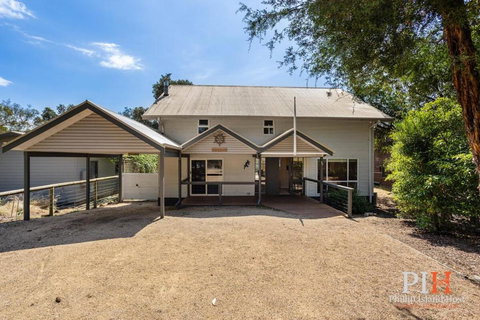 Sandy Bay Getaway W Spa 4 Bdr - Accommodation Asia 3