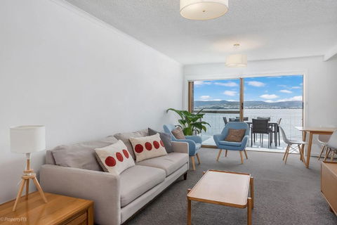 Sandy Bay Waterfront - Accommodation Asia 0