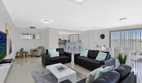 Sandy Cove Apartment The Entrance 45 - Accommodation Guide 2
