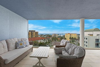Sandy Cove Apartment The Entrance 48a with Accommodation China