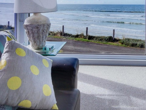 Sandy Cove - Accommodation Guide 1