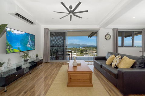 SEA-Renity On Castle Hill - Accommodation Asia 2