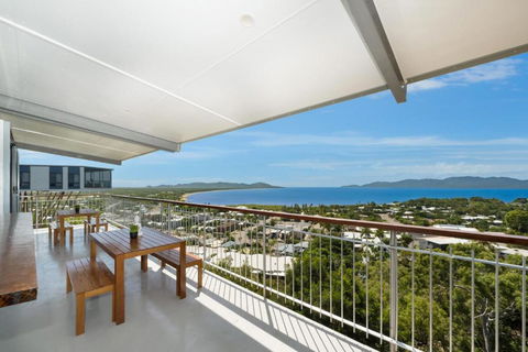 SEA-Renity On Castle Hill - Accommodation Asia 0