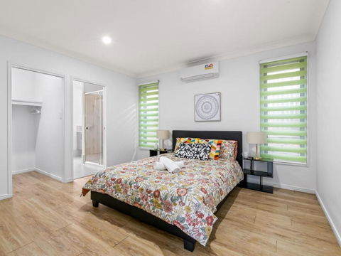 Spacious Newly Furnished 4BD Family Retreat - Accommodation Guide 2