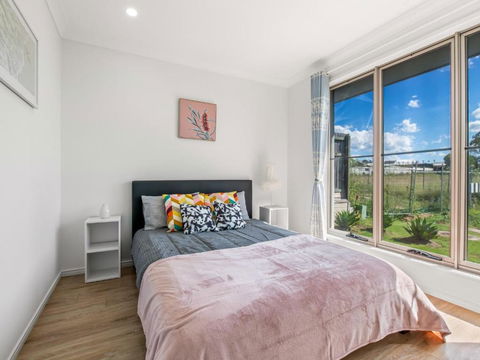 Spacious Newly Furnished 4BD Family Retreat - Accommodation Guide 3