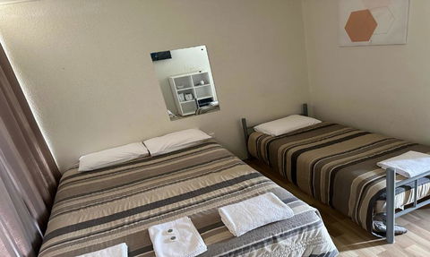 St George Hotel Motel - Accommodation Asia 1