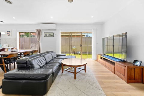 Stunning Bentleigh East 2BR Sun-Filled Home - Accommodation China 0