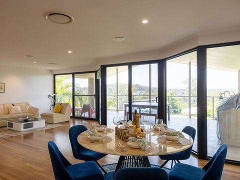 Stunning City View 5BR With Balcony Near Malls Uni And CBD - Accommodation Guide 2