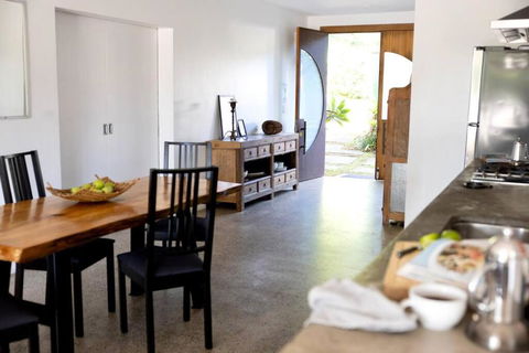 THE BEACH HAVENS - Haven Tropicana - Accommodation Guide 1
