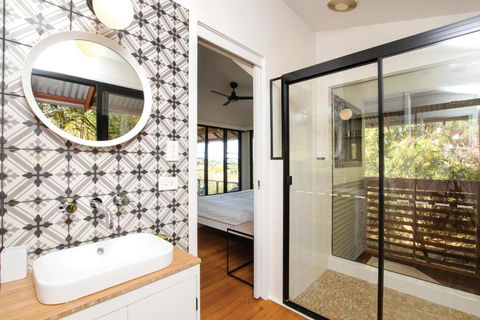Tallaringa Views - Accommodation Asia 1