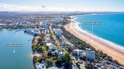 TARA7- On Trend At Taranaki - Accommodation Guide 2