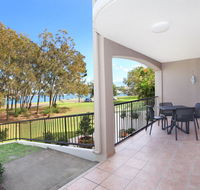 Beachport 14 - 2 BDRM Apt with Canal Views on Parkyn Pde - Accommodation China