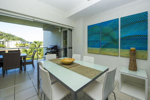 Beachside Apartment 13 - Accommodation China 2
