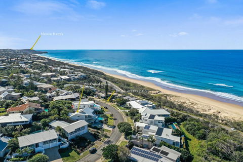 Beachside Luxury, Sunrise Beach - Accommodation Asia 1