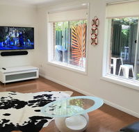 Beachside Villa Ettalong Beach - Accommodation Asia