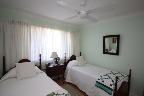 BEACHVIEW - 14 Second Ave , Bonny Hills - Accommodation Asia 2