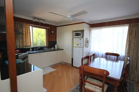BEACHVIEW - 14 Second Ave , Bonny Hills - Accommodation Asia 1