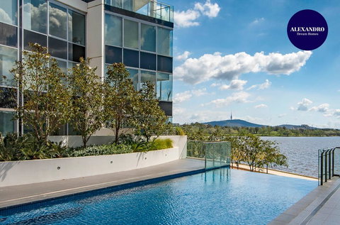 Beautiful Modern Lake View Apartment - Accommodation Asia 0