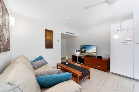 Beautiful Private Apt @ Drift Palm Cove - Accommodation Asia 1