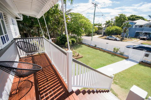 Beautiful Queenslander - Accommodation Asia 2