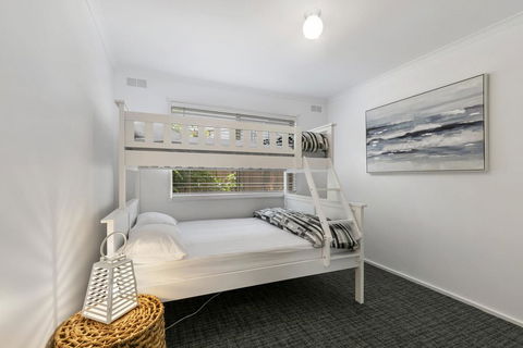 BEAUTY AND THE PEACE - INLET SIDE - Accommodation Asia 1
