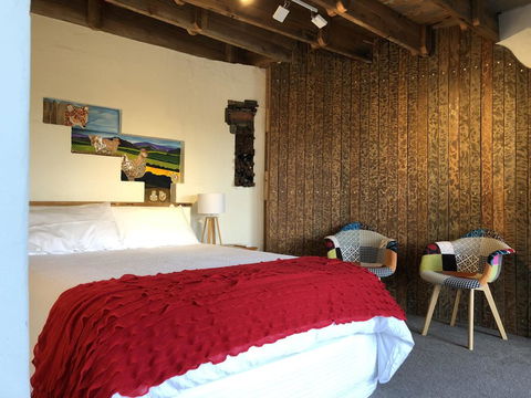 Bed In A Shed Too - Accommodation China 0