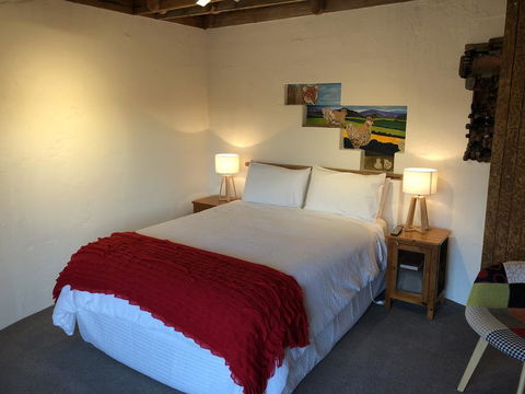 Bed In A Shed Too - Accommodation China 2