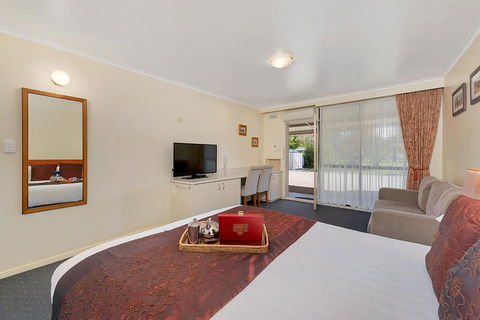 Beechworth Motor Inn - Accommodation Guide 3