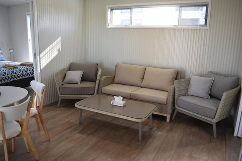 Bega Caravan Park - Accommodation Guide 3