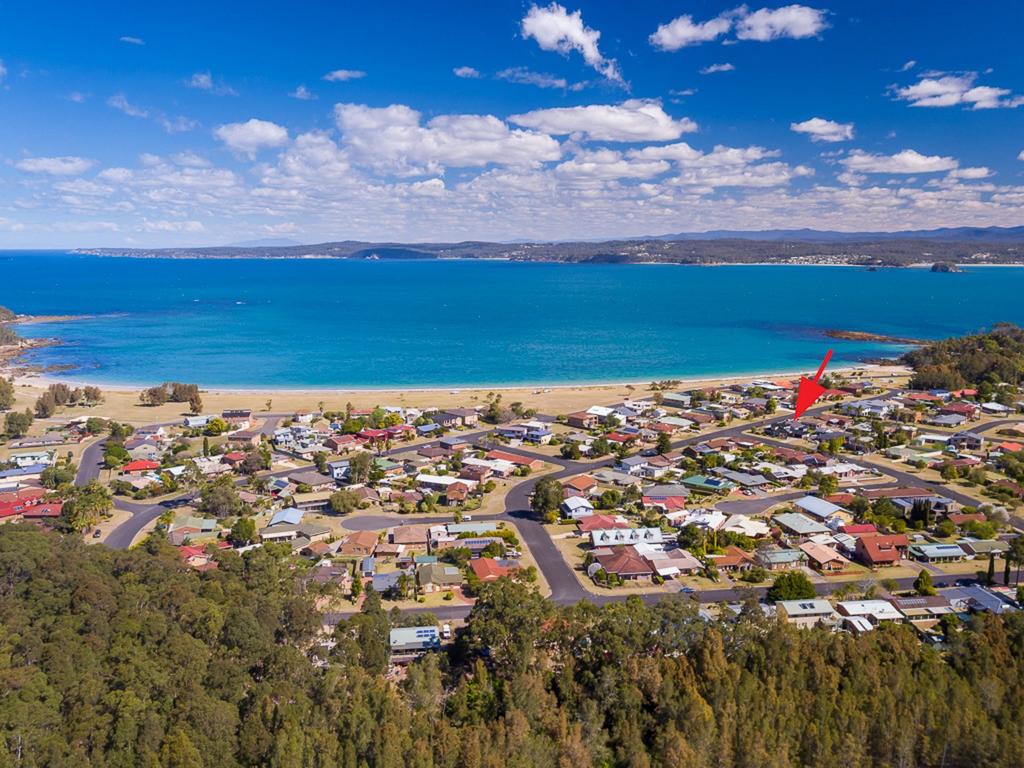 Maloneys Beach NSW Accommodation China