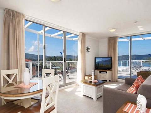 Bella Mare - 2 Bedroom Ocean View Terrace Apt - Accommodation Asia 0