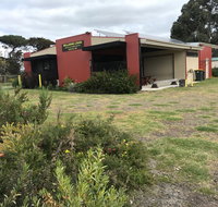 Bellarine Lodge sleeps 30