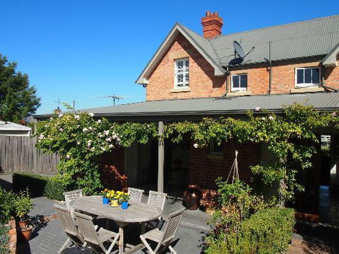 Bellerive House - Accommodation Guide 2