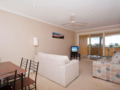 Bellima Beach House', 9 Jackson Close - Huge Duplex With Air Con And Fabulous Views - Accommodation Asia 3