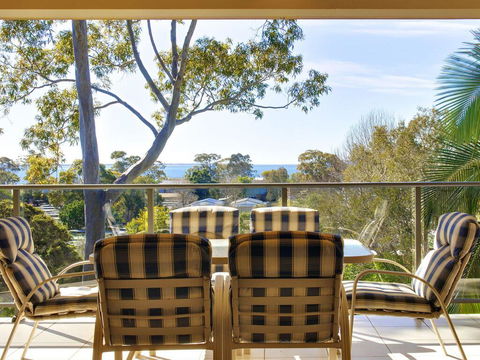 Bellima Beach House', 9 Jackson Close - Huge Duplex With Air Con And Fabulous Views - Accommodation Asia 0