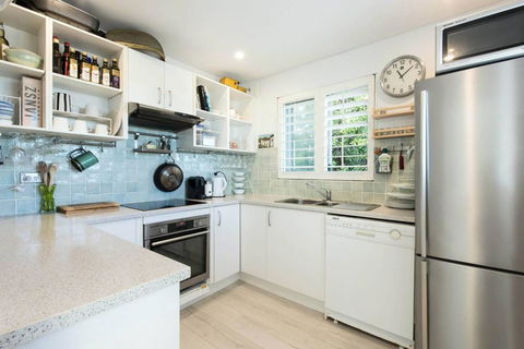Best Beachside Location In Clovelly With Parking! - Accommodation Asia 3