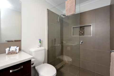 Best Western Aspen And Apartments - Accommodation Asia 3