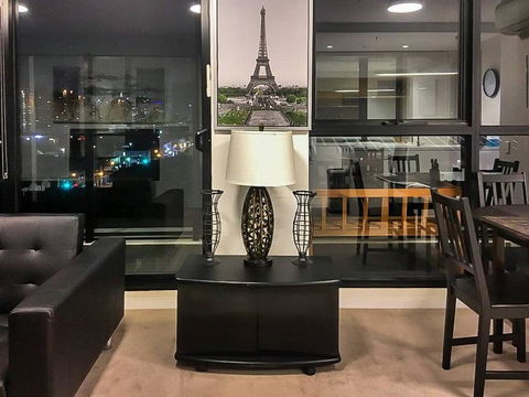 BHB Panoramic View,Wifi, Netflix,Free Parking - Accommodation Asia 1