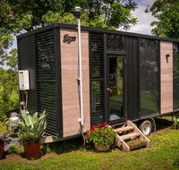 Big Tiny Paz Seven Hills Tiny House Tallarook - Accommodation Asia