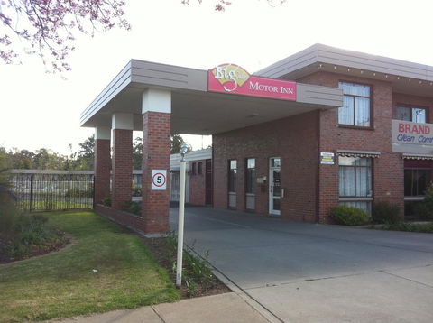Big Valley Lakeside Paradise Motor Inn - Accommodation Asia 0