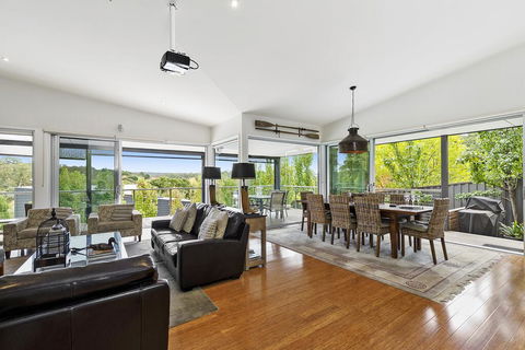 Bilsons Landing East - Accommodation Asia 3