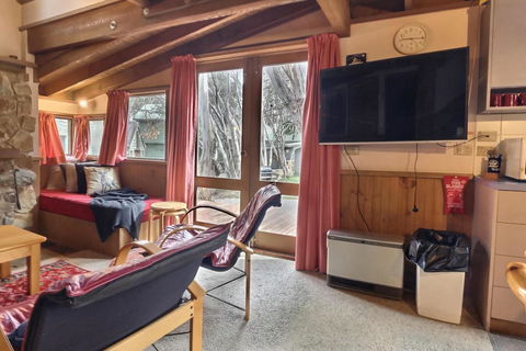 Bindi - Alpine Getaways's Chalet At Tower Rd - Accommodation Guide 1
