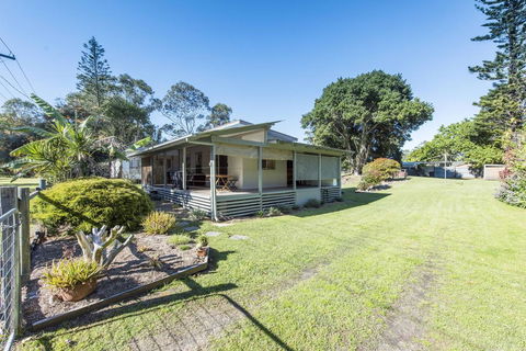 Bird Song - Iluka, NSW - Accommodation China 0