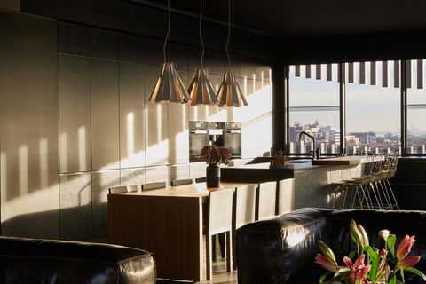 Birdcage Penthouse Luxury Melbourne Ultra Modern Industrial Chic - Accommodation Asia 3