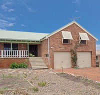 Birubi Beach House' 14 Campbell Avenue - fantastic house and close to the surf beach - Accommodation Asia