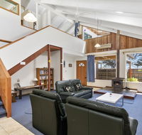 Black Dolphin Waterfront Townhouse - Bay Views - Accommodation Asia
