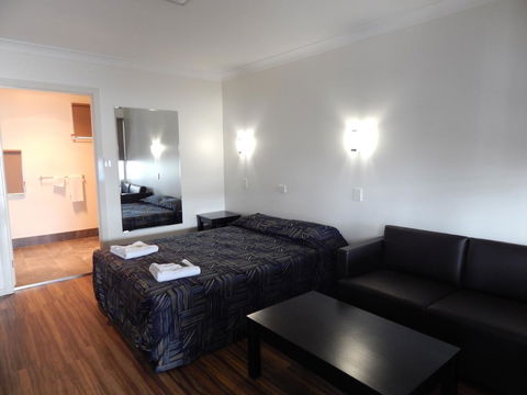 Blackwater Hotel Motel - Accommodation Asia 2
